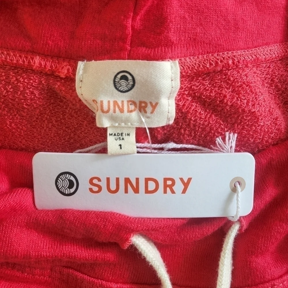New Sundry Red Signature Heart Graphics Jogger Sweatpants NWT Size 1/Small